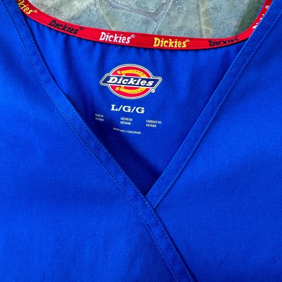 Women’s large Dickies scrub top - Picture 2 of 4